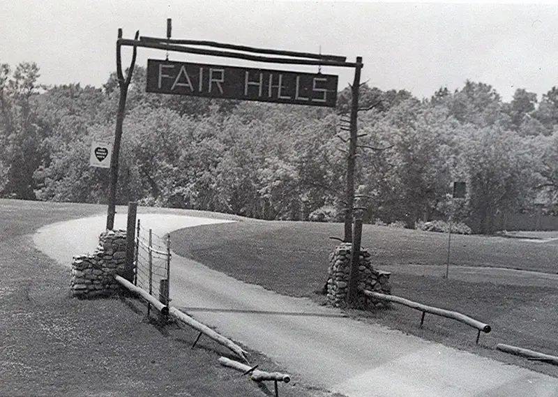 History 2 classic sign